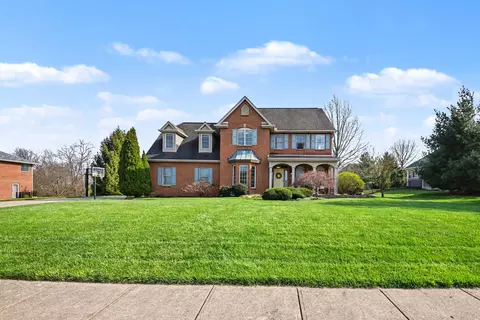 1695 Grandview Dr, Hebron, KY 41048