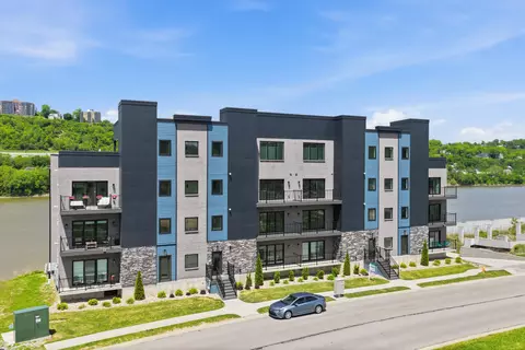 739 Manhattan Blvd #302, Dayton, KY 41074