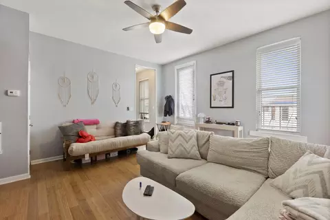 Living - 501 Johnson St, Covington, KY 41011 photo 3 of 3