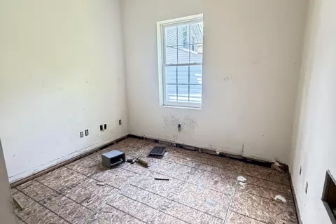 1106 John St, Covington, KY 41016 photo 3