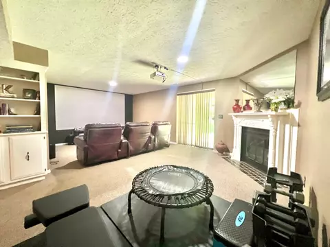 Living - 202 Shaker Heights Ln, Crestview Hills, KY 41017 photo 2 of 2