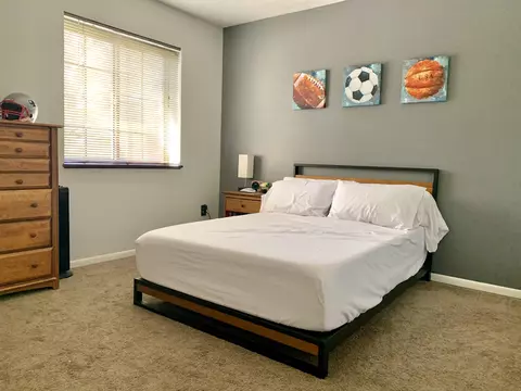Bedroom - 202 Shaker Heights Ln, Crestview Hills, KY 41017 photo 3 of 3