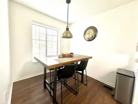 Dining - 202 Shaker Heights Ln, Crestview Hills, KY 41017 photo 2 of 2