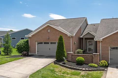 1861 Quarry Oaks Dr, Florence, KY 41042