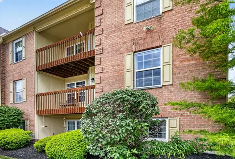 23 Highland Meadows Cir #8, Highland Heights, KY 41076