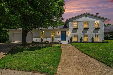 830 Pinehurst Dr, Edgewood, KY 41017