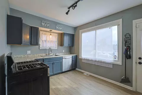 Kitchen - 2408 Warren St, Covington, KY 41014 photo 1 of 3