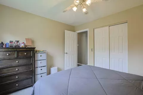 Bedroom - 46 Delphi Dr, Erlanger, KY 41018 photo 2 of 5