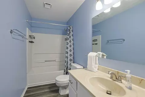 Bath - 46 Delphi Dr, Erlanger, KY 41018 photo 1 of 2