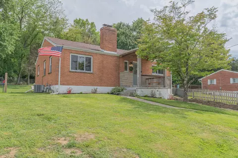 2778 Coral Dr, Hebron, KY 41048