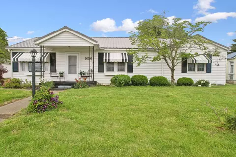221 Duke Of York St, Maysville, KY 41056
