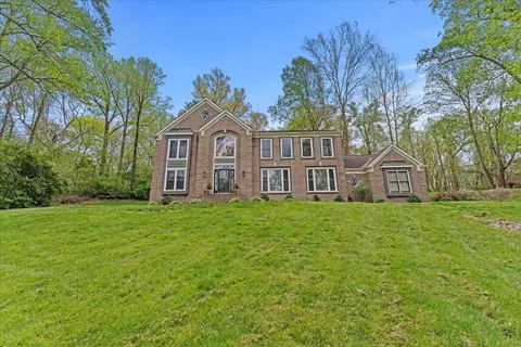 12 Harry Reinert Dr, Melbourne, KY 41059