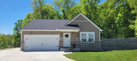 490 Eagle Creek Dr, Dry Ridge, KY 41035