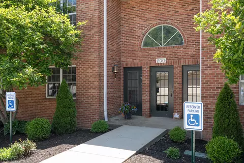 206 Spindle Top Ln #206, Fort Thomas, KY 41075