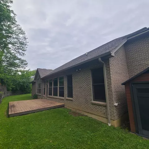 Exterior - 1710 Valley Dr, Fort Wright, KY 41017 photo 9 of 11