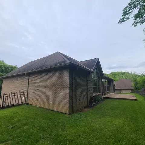 Exterior - 1710 Valley Dr, Fort Wright, KY 41017 photo 10 of 11