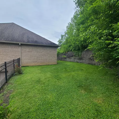 Exterior - 1710 Valley Dr, Fort Wright, KY 41017 photo 11 of 11