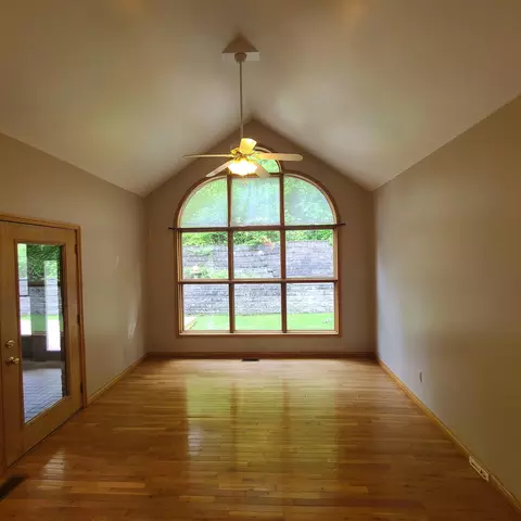 Living - 1710 Valley Dr, Fort Wright, KY 41017 photo 5 of 5