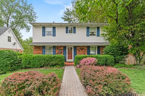 228 Bluegrass Ave, Southgate, KY 41071