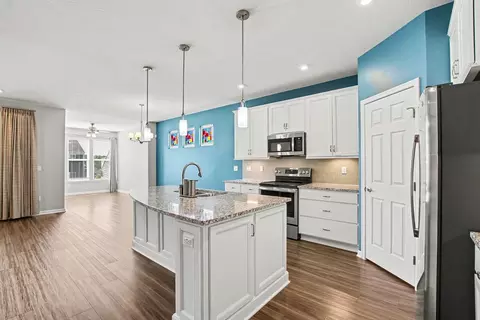 Kitchen - 2316 Amici Dr, Covington, KY 41017 photo 5 of 7