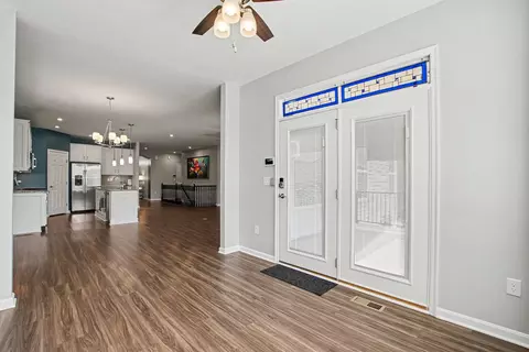 Entry Way - 2316 Amici Dr, Covington, KY 41017 photo 3 of 3