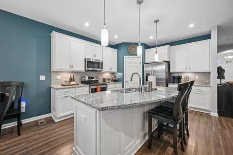 Kitchen - 2316 Amici Dr, Covington, KY 41017 photo 2 of 7