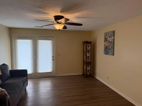 10567 Lynn Ln #6, Alexandria, KY 41001