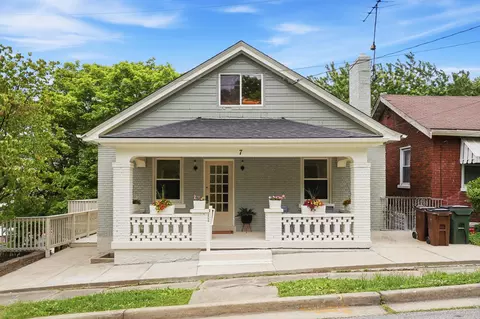 7 Parkview Ave, Newport, KY 41071