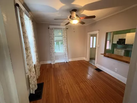 Living - 517 Delmar Pl, Covington, KY 41014 photo 7 of 7