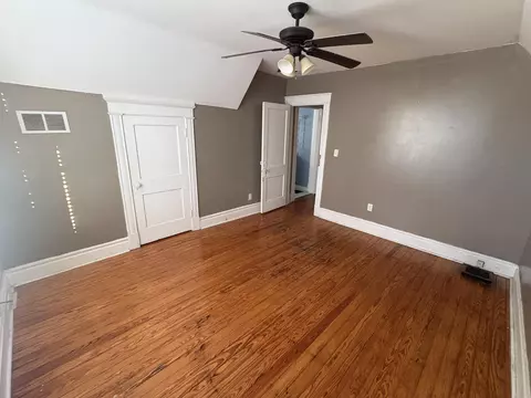 Bedroom - 517 Delmar Pl, Covington, KY 41014 photo 2 of 4
