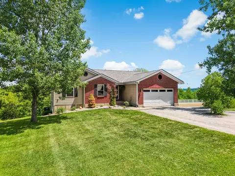 15057 Goshorn Rd, Demossville, KY 41033