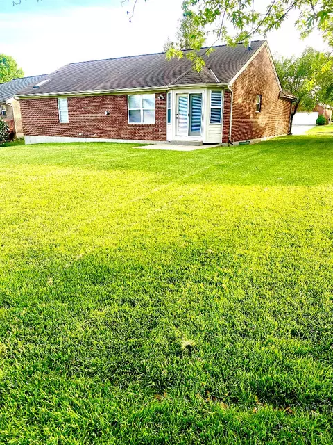 Exterior - 7607 Cloudstone Dr, Florence, KY 41042 photo 2 of 3