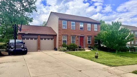 1896 Falcon Crest Cir, Hebron, KY 41048