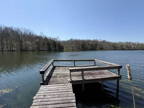 635 Corinth Shore Dr, Corinth, KY 41010