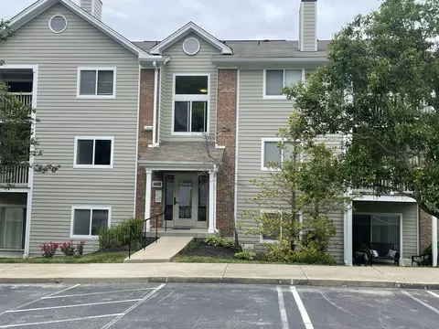 400 Lakeview Dr #5, Wilder, KY 41071