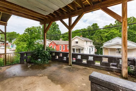 Exterior - 1107 John St, Covington, KY 41016 photo 2 of 2