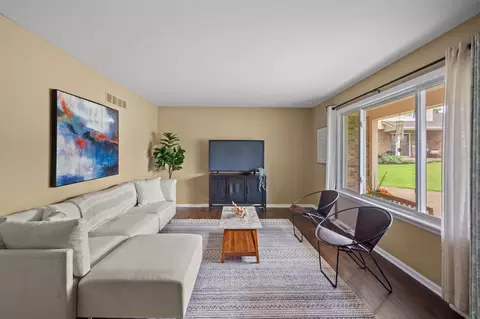Living - 3157 David Ct, Edgewood, KY 41017 photo 1 of 3