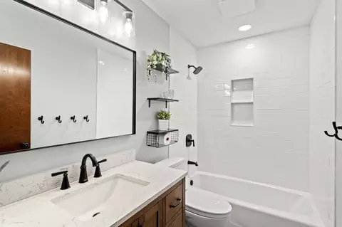 Bath - 3157 David Ct, Edgewood, KY 41017 photo 1 of 3