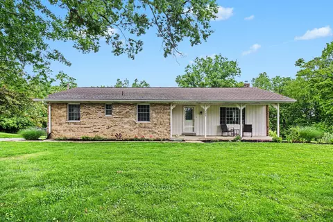 135 Ridgelea Dr, Williamstown, KY 41097