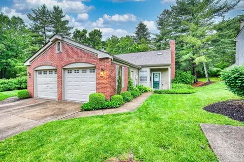 2248 Dominion Dr, Fort Mitchell, KY 41017