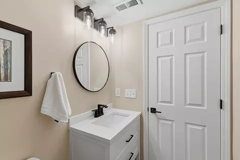 Bath - 3245 Laurel Oak Ct, Edgewood, KY 41017 photo 4 of 5