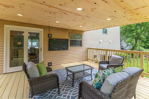 Exterior - 3245 Laurel Oak Ct, Edgewood, KY 41017 photo 7 of 10