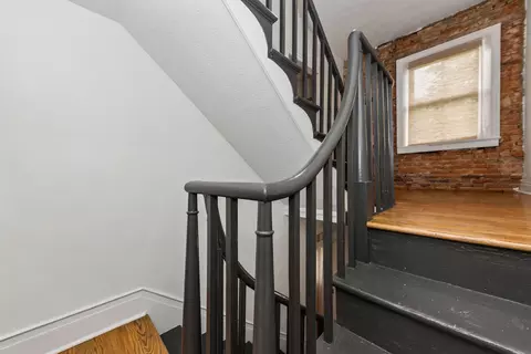 Entry Way - 302 Main St, Augusta, KY 41002 photo 2 of 5