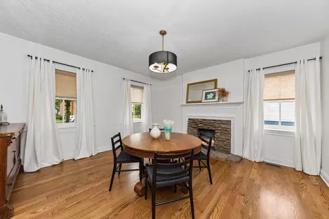 Dining - 302 Main St, Augusta, KY 41002 photo 2 of 3