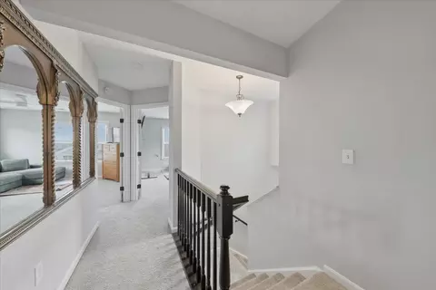 Entry Way - 2191 Piazza Rdg, Covington, KY 41017 photo 6 of 7