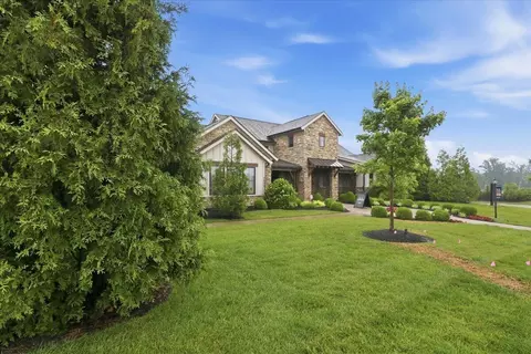 Exterior - 2191 Piazza Rdg, Covington, KY 41017 photo 4 of 6