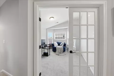 Entry Way - 2191 Piazza Rdg, Covington, KY 41017 photo 3 of 7
