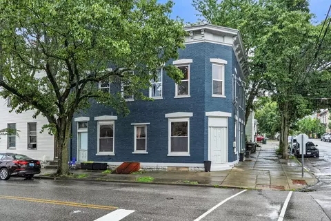 236 W 9th St, Newport, KY 41071