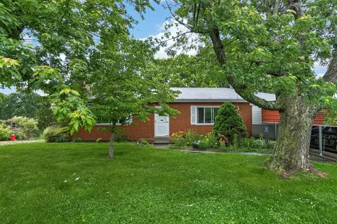 50 Roselawn Dr, Independence, KY 41051
