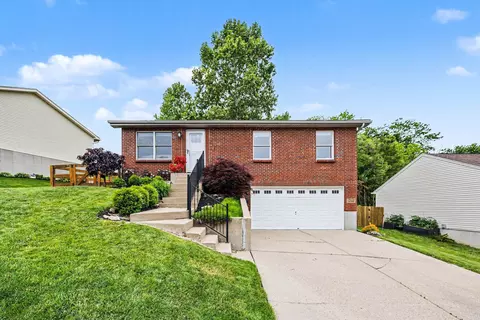 2075 Gribble Dr, Covington, KY 41017